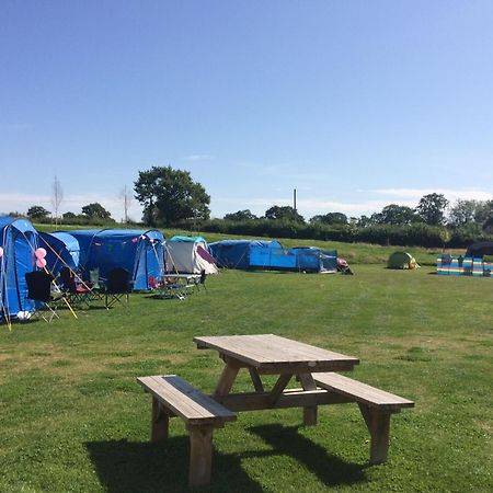 Glamping Tent At Abbey Green Farm Whitchurch (Shropshire) Exterior photo